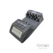 Зарядний пристрій EXTRADIGITAL BM110 + 4шт AA 2800 mAh (AAC2830)